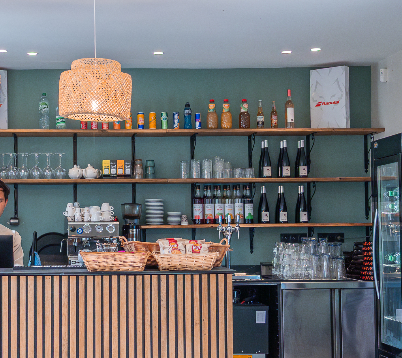 Snack bar