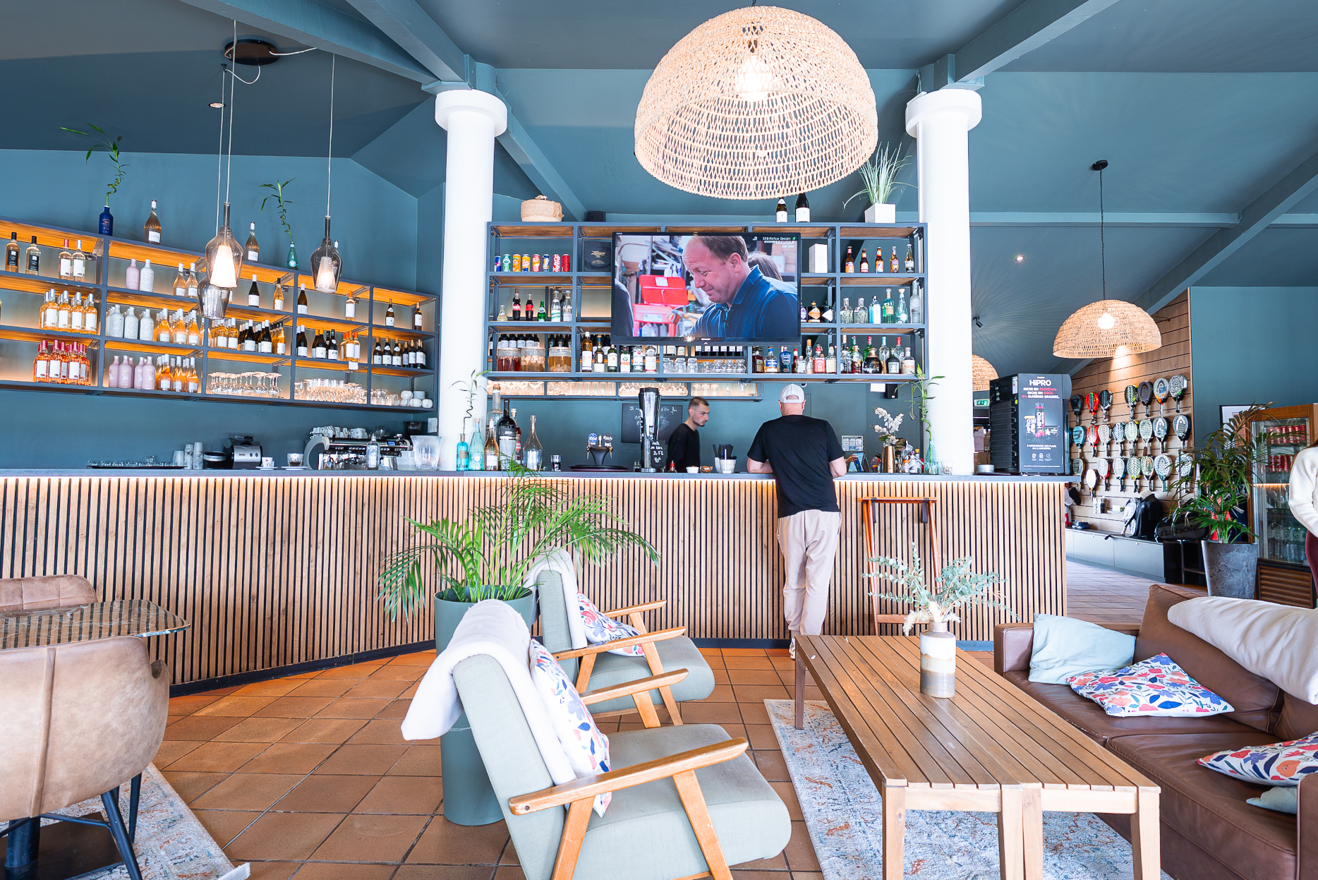 Snack bar
